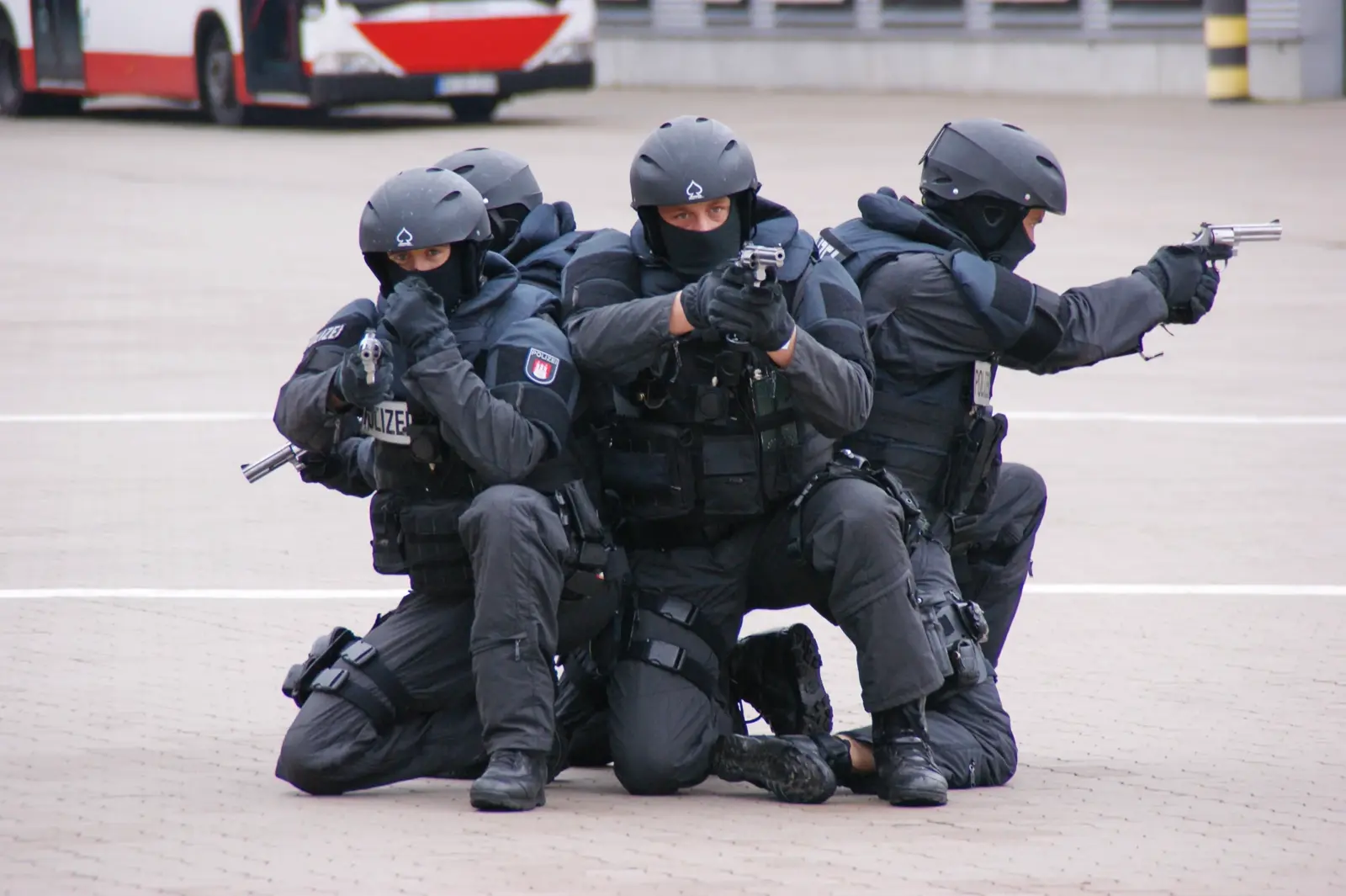 ÉQUIPE D'INTERVENTION RAPIDE (QRF)
